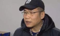 华体会体育下载:马德兴谈国足：最大败笔就是防守型中场的位置上，选择黄政宇首发